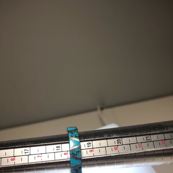 Silver ring - size 8 - Picture 6 of 8